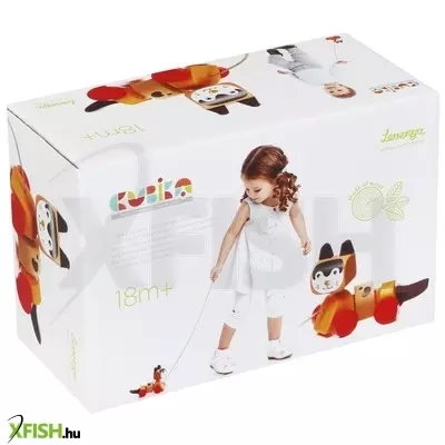 cubika sétáló cica fából