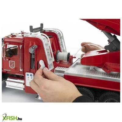 Bruder mack granite tűzoltóautó létrával, vízpumpával és L +s modullal