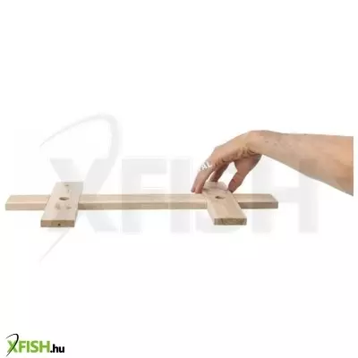 Trixie gyümölcstartó rágcsálónak csipeszekkel, fa 53x34x25cm